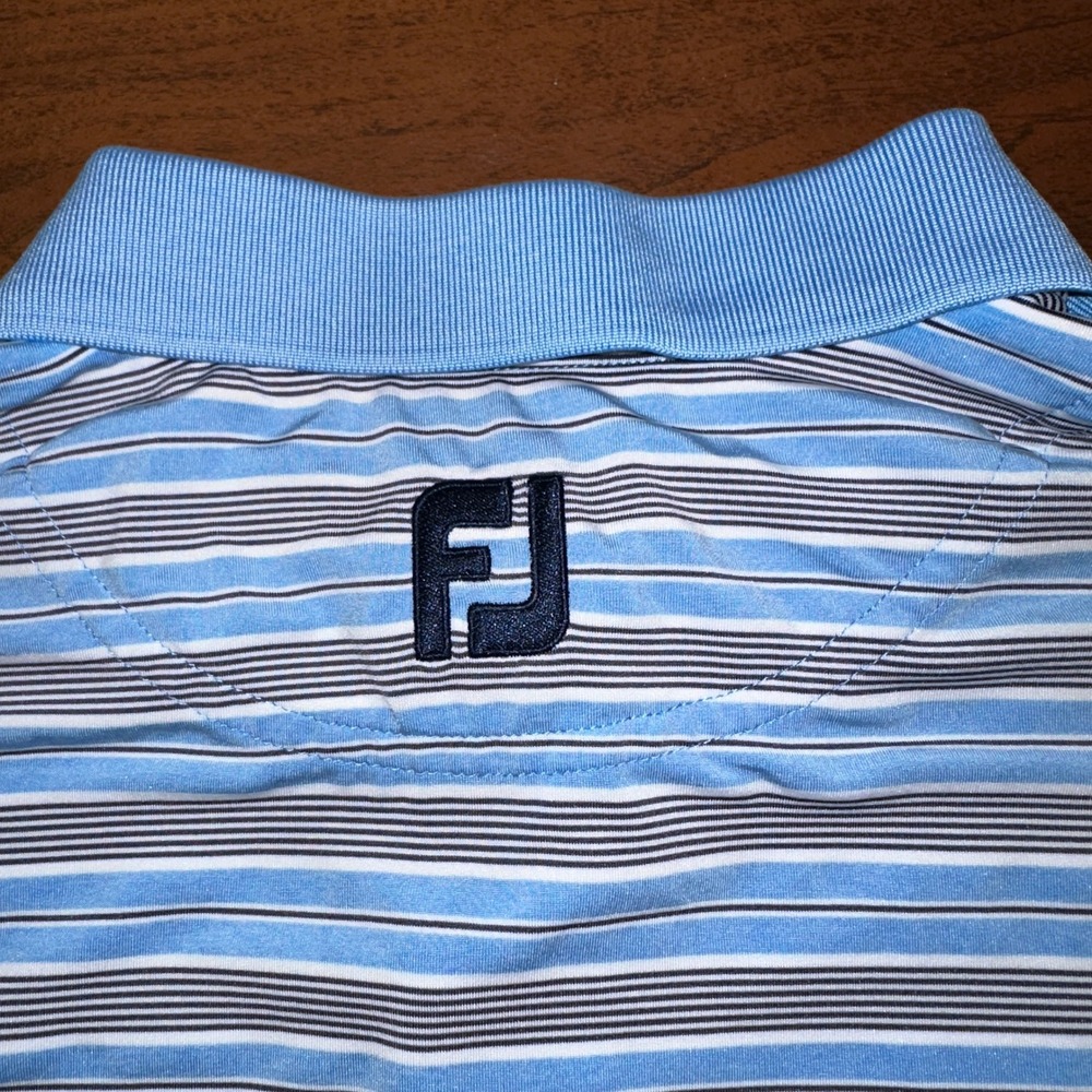 FootJoy Mens Blue Striped Performance Golf Polo Shirt Size M‎ Willow Tree Logo - Picture 9 of 10